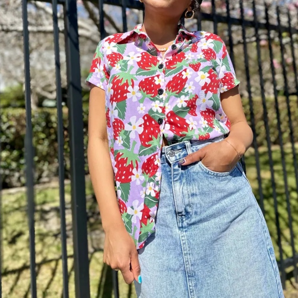 Nooworks Joyce short sleeve button up in Berries Size 3XL